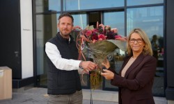 Vectura lämnar över nycklarna till Saabs nya kontor