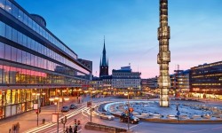 SkandiaMäklarna flyttar huvudkontoret till Hötorget i Stockholm