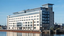 Fyra kontor blir ett på Ångbåtsbron