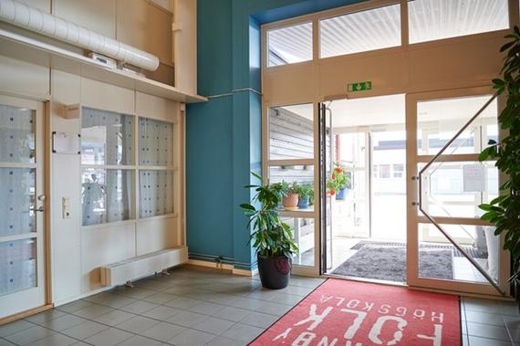 Västra Hindbyvägen 14