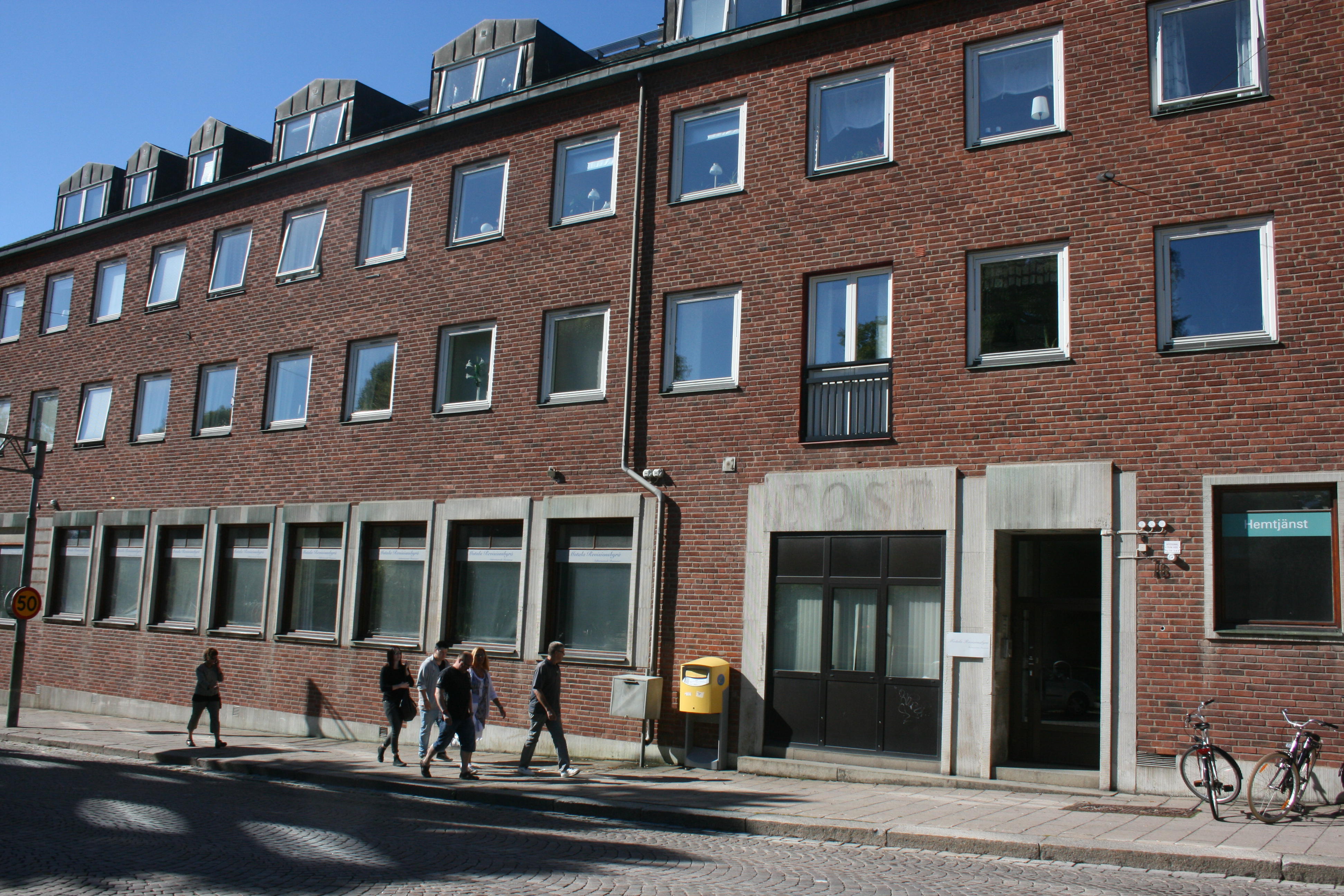 Drottninggatan 1 a-b, Poppelgatan 8, Platensgatan 19