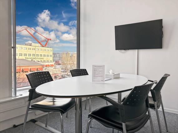 Theres Svenssons gata 13