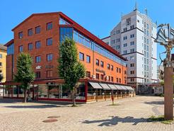 Stadshusplatsen 2