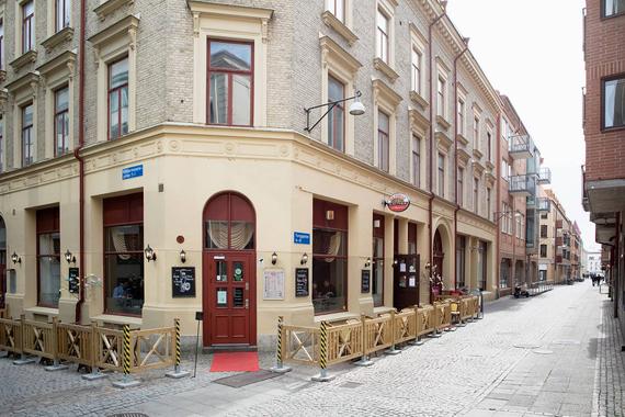 Klädpressaregatan 1
