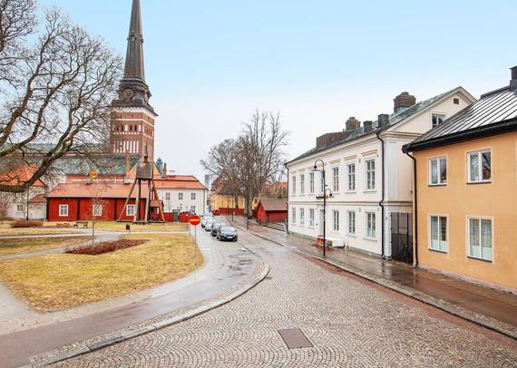 Västra Kyrkogatan 9