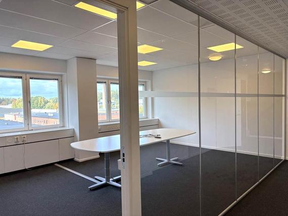 Wedavägen 1B, Lokal 6