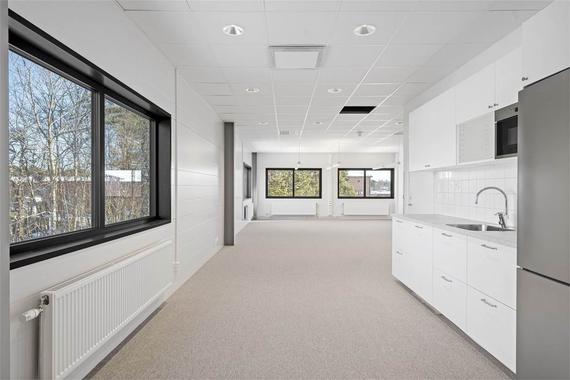 Vaksala-Eke, HUS B2, Uppsala